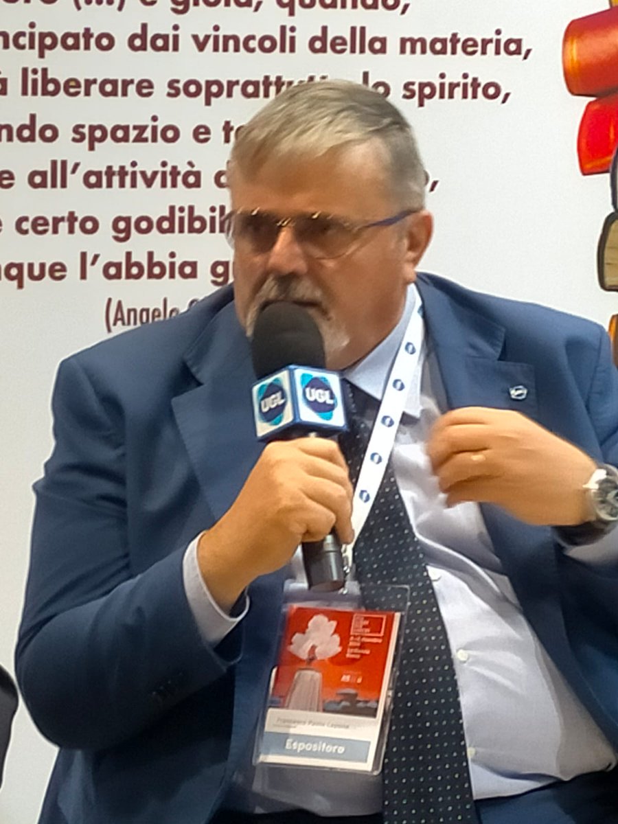 UGLConf's tweet photo. Alla Nuvola, a “Più Libri più liberi”, Pagine Libere - Formazione. Istruzione ma anche Intelligenza artificiale, addestramento e sicurezza sono stati punti cardine della presentazione di stasera al nostro stand di Edizioni Sindacali. https://t.co/FoceGBH5EN