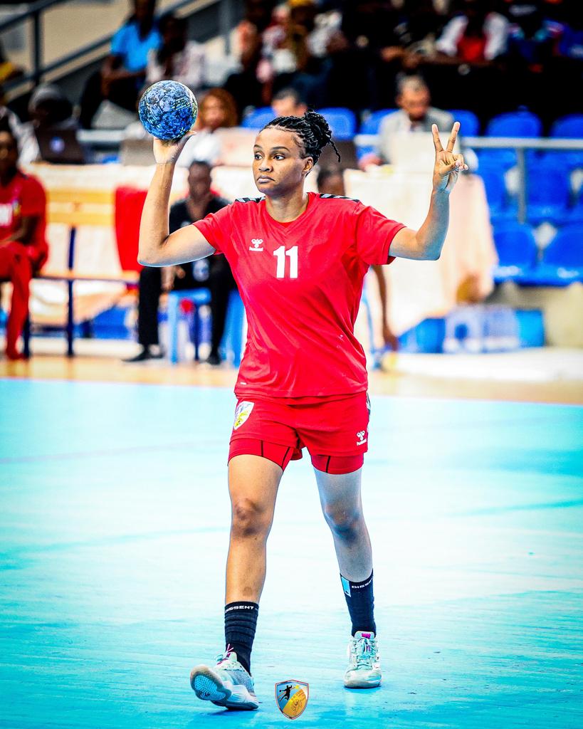 fehandrdc's tweet photo. 📸 Retour en images : Les Léopards dames terminent en beauté ! 🇨🇩

Avec une victoire face aux Lionnes du Sénégal, nos Léopards dames concluent leur parcours à la 5ᵉ place de la CAN Féminine Handball 2024. https://t.co/HcrzvwR8OA