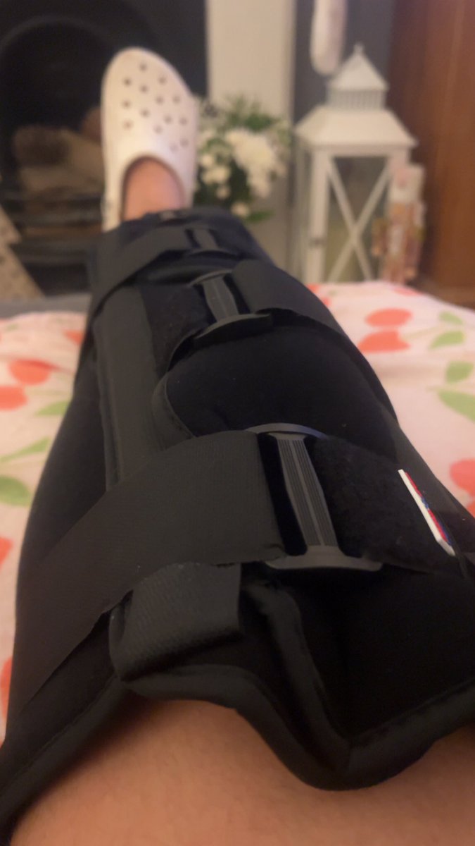 Gutted! Slight tear to my meniscus means I’m out till the new year, thankfully it’s a low grade and nothing too serious 🙏🏼 Back soon <a href="/KLFCofficial/">Kings Langley FC</a> ⚽️