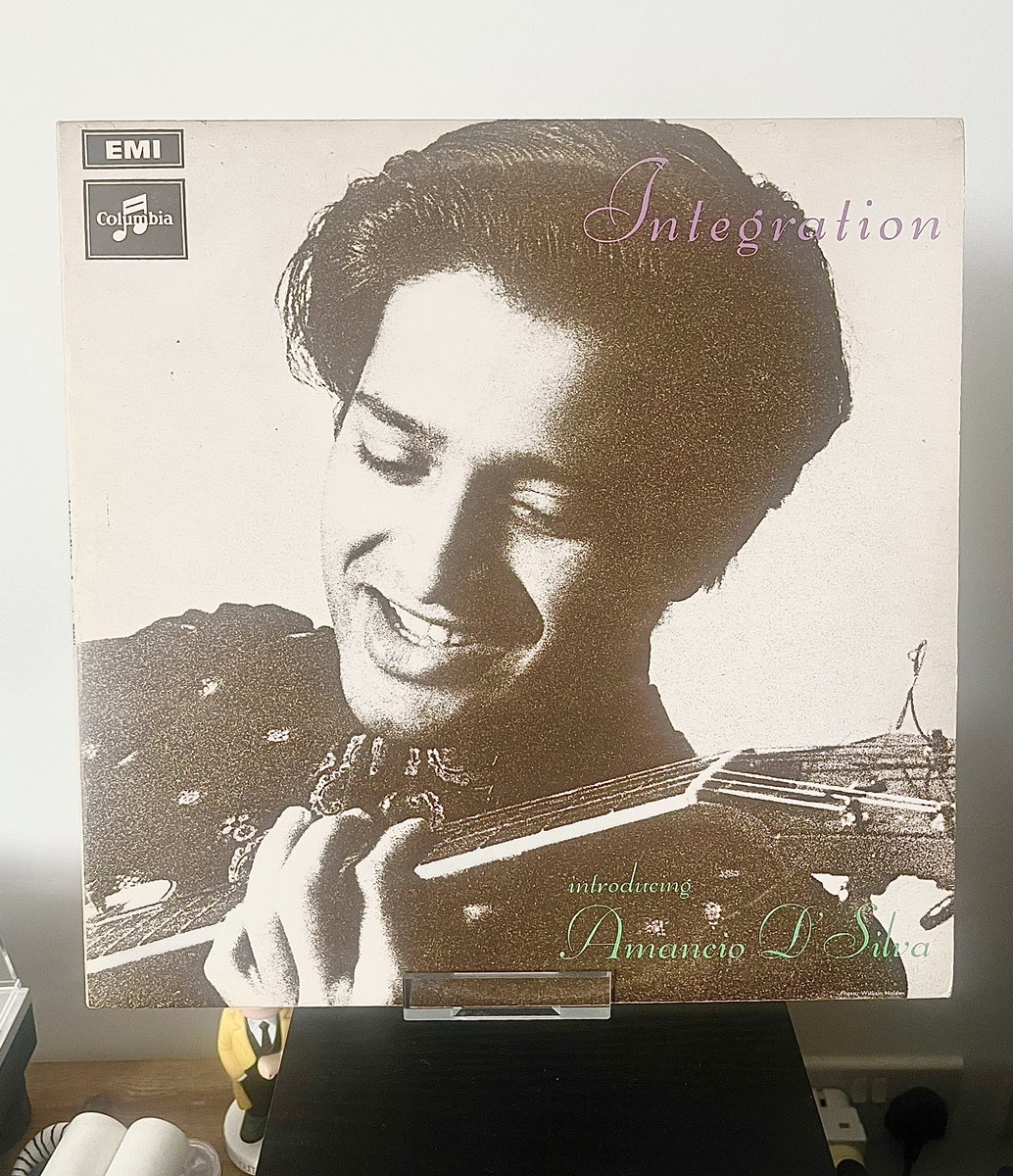 Happy Birthday to me - part 3

So this happened and I now own a mint OG. Sooo happy as it’s a grail. Check it out if you don’t know it.

Fin