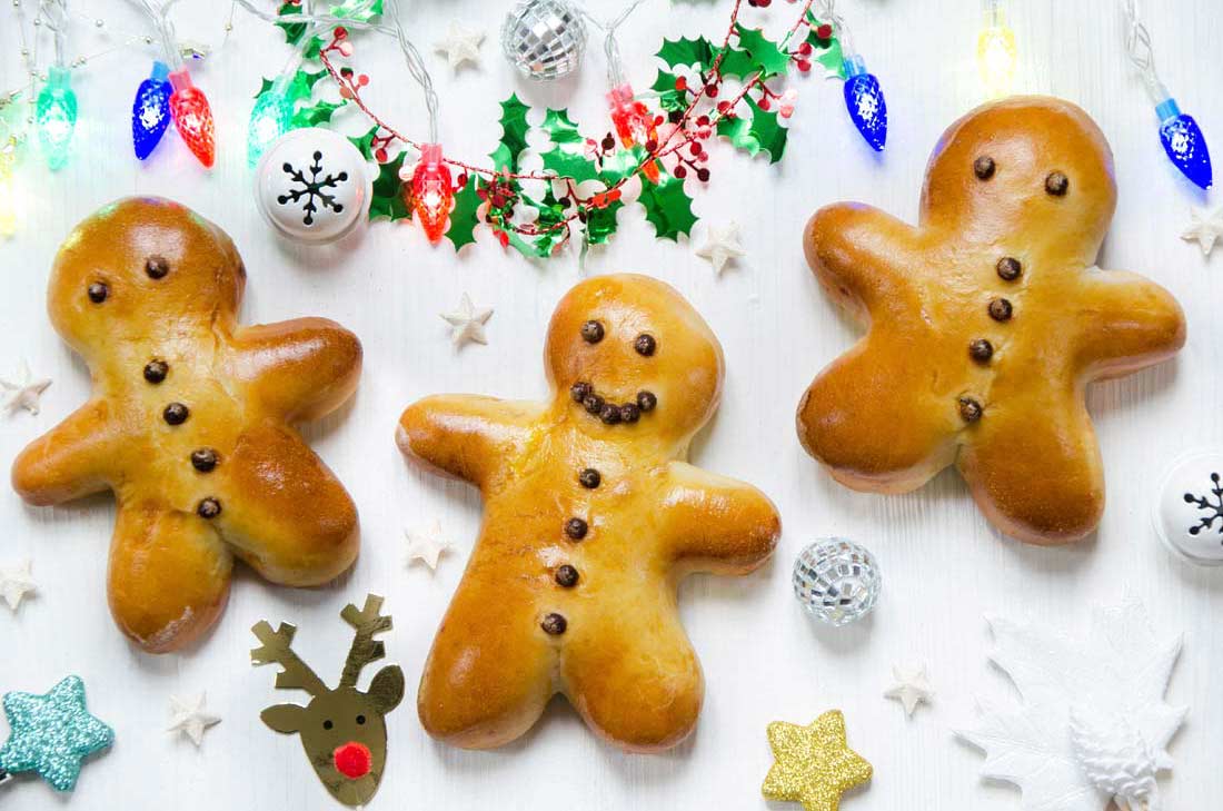 StrasEuropeSTBG's tweet photo. Stras Europe vous souhaite une joyeuse #StNicolas ! Frohen Nikolaus ! Happy St Nicholas! #mannele #manala #SaintNicolas #Strasbourg #Alsace https://t.co/c2anQ1WFls