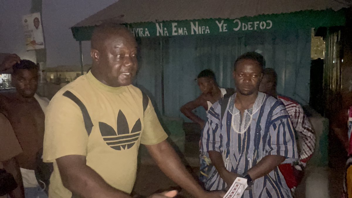 LordBoam's tweet photo. We met with constituents of Pru East Constituency who resides in Mankesim who are currently in Yeji to Vote For His Excellency John Dramani Mahama and myself Emmanuel Kwaku Boam
#Election2024 #MahamaForPresident #BoamForMP https://t.co/1YiMepmPzY