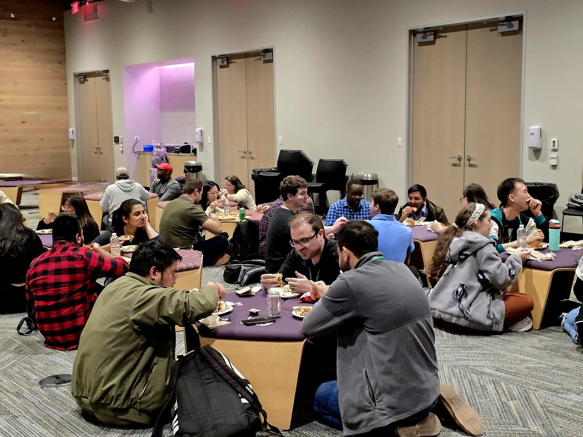 DThompsonDev's tweet image. LUNCH IS SERVED!!
Chicken, Pizza, and Tacos! Whole buffet!
If you don't gain knowledge you will gain a new Tshirt size 😂
#CommitYourCode