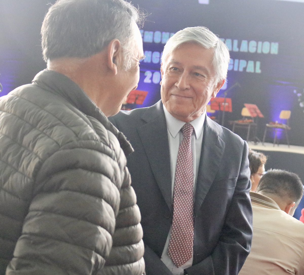 Linda jornada vivimos este viernes en Puerto Ibañez, compartiendo con nuestros vecinos, siempre muy afectuosos, en la ceremonia donde Marcelo Jelvez asumió como alcalde de <a href="/Munirioibanez/">Municipalidad de Río Ibáñez</a>