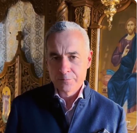 UnityNewsNet's tweet photo. Calin Georgescu is a Christian, a Father and a Patriot.

He told the truth about Covid and NATO.

He refused to see national figures of Romanian history like Antonescu and Codreanu be lied about.

He was set to become President.

They have just stolen the election from him. https://t.co/b5OfEPB1HB