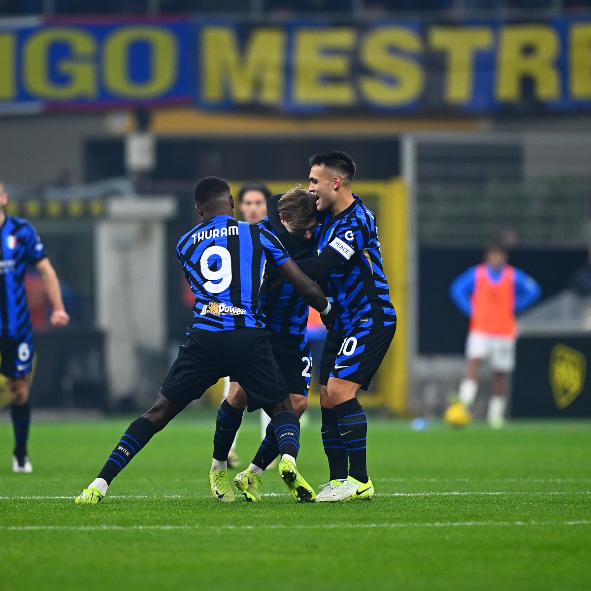 Inter's tweet image. Dribbling e gol 🔥

#InterParma 2-0
#ForzaInter