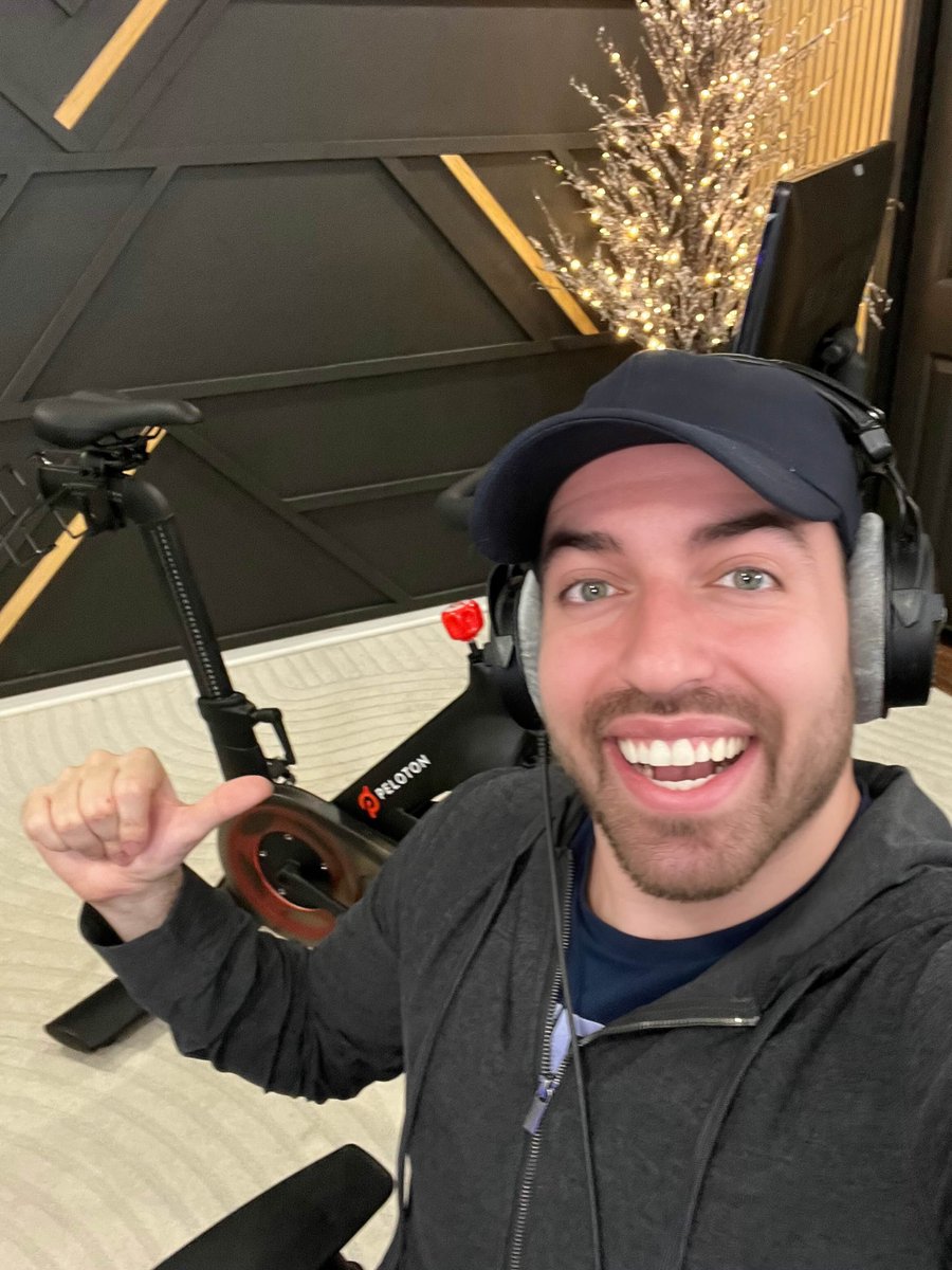 BonsaiBroz's tweet photo. WHO WANTS IT MORE? OG Pubstomp | Winner gets a Peloton Bike from @OnePeloton! | !Format !Peloton !GoFast !Rules | #ad https://t.co/iqZR3QZkA1 https://t.co/JksYsCnfvi
