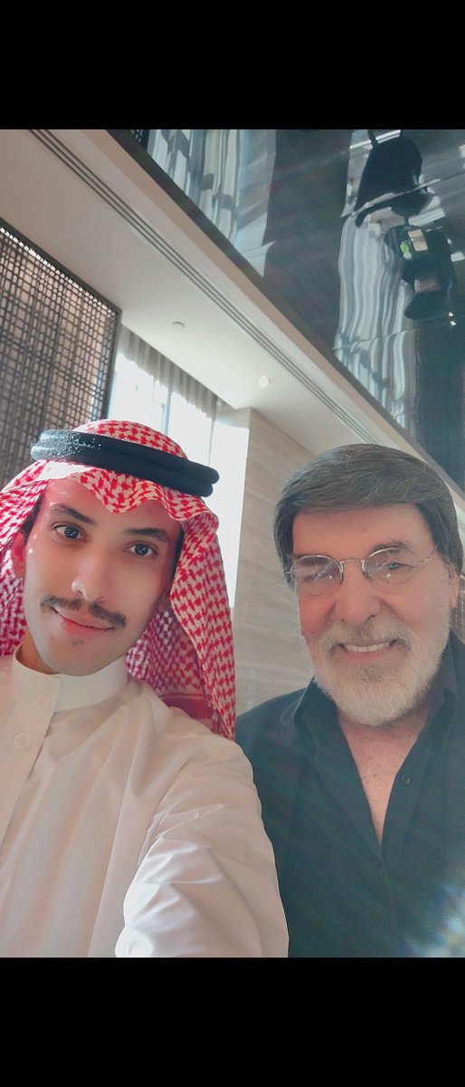 ALBARON_moath's tweet photo. في لقاء سابق مع صديقي اسطورة ��لفن ياسر العظمة https://t.co/FIdIW0r6cN