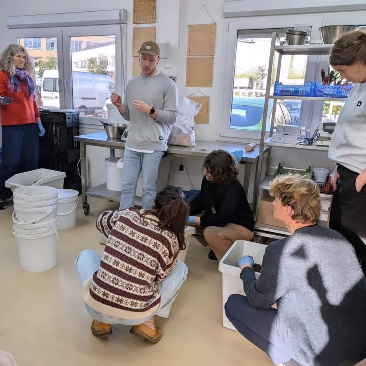 DakAkkers tweet media