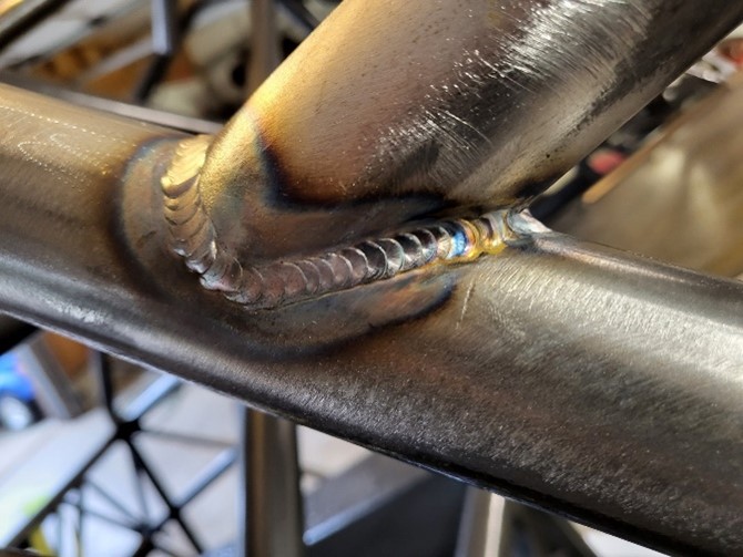 _generalair's tweet image. This week’s weld of the week is a TIG corner wrap using 3/32 ER70S-6 at 165 peak amps with 0.8 pulses per second.  

What do you think? Let us know in the comments.⁠
⁠
#Welding #WeldQuality #WeldTech #WeldingCommunity #WeldingArt #WeldoftheWeek⁠