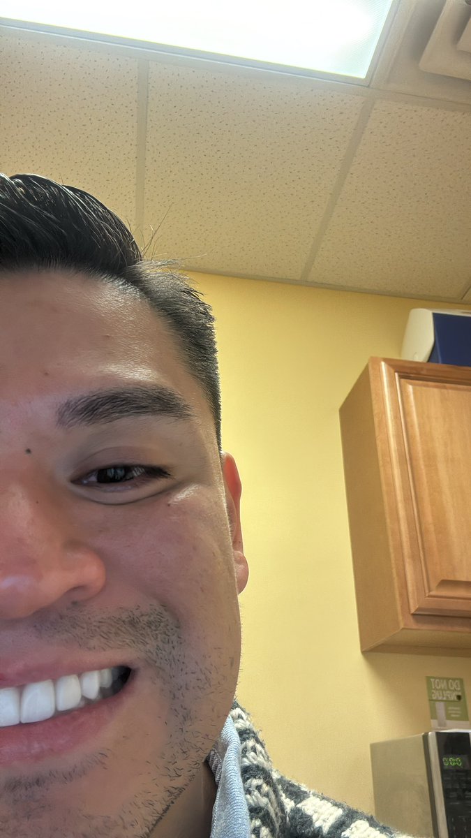 galomunozm's tweet photo. YES!! I got my First Interview Invitation today and still canโt believe it ๐ซถ๐ป
(This is a picture of mine holding tears at my workplace)
#CaRMS #img #Peruviandoctor #familymedicine https://t.co/DTdkUiiwOq