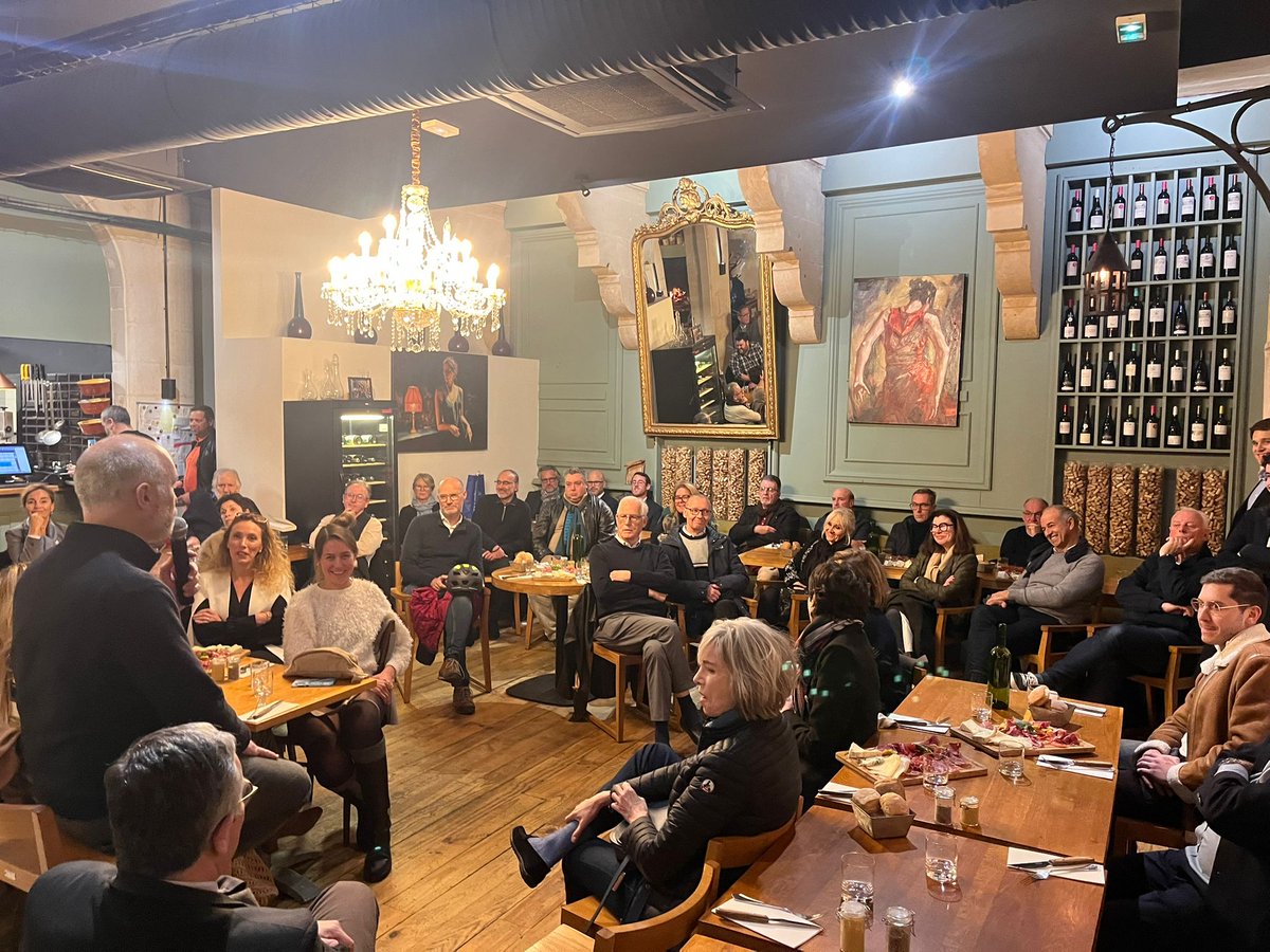 StGrondin33's tweet photo. @GillesBoyer Délégué général @HorizonsLeParti, à la rencontre des adhérents et sympathisants @horizonsgironde. Moment convivial et d'échanges sur l'actualité : ancrage locale, nomination des 34 secrétaires nationaux, censure du gouvernement, responsabilité politique... https://t.co/eivDOpVzrs