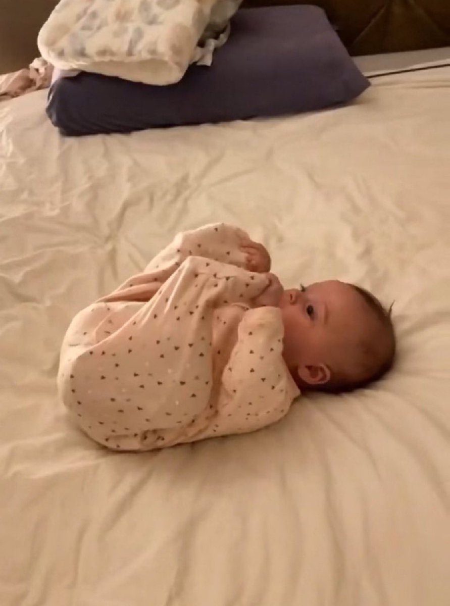 Baby tweet media