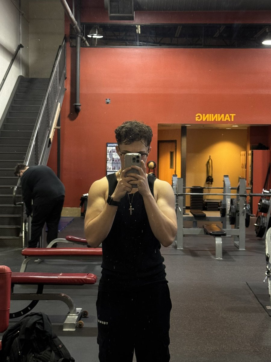 PearsFN's tweet image. life recently