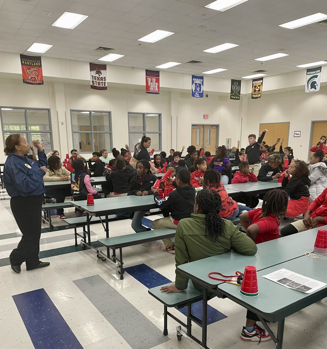 Rising5SciCrew's tweet photo. Some very special guests from @LockheedMartin visited our 5th grade scholars today!!! They had a blast and are already excited for the next visit ❤️🖤🤘🏾#trainthemup #STEMspired @cedarhillisd @CHISDCP https://t.co/MRCDfwMXDl
