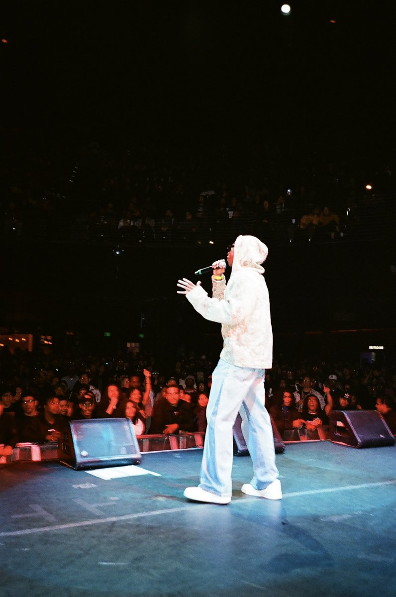 asohblack's tweet photo. live in los angeles pt 2. 9NIM EP out now https://t.co/xbejRsyxNl