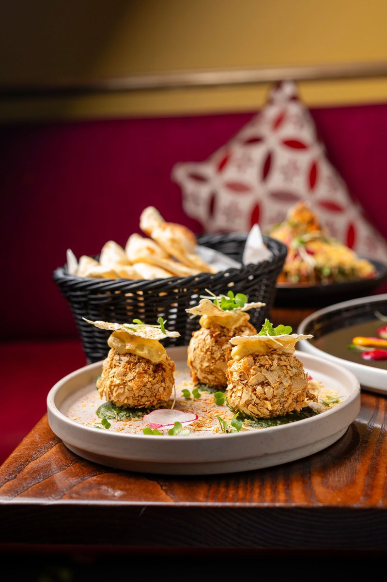 Indian Room tweet media