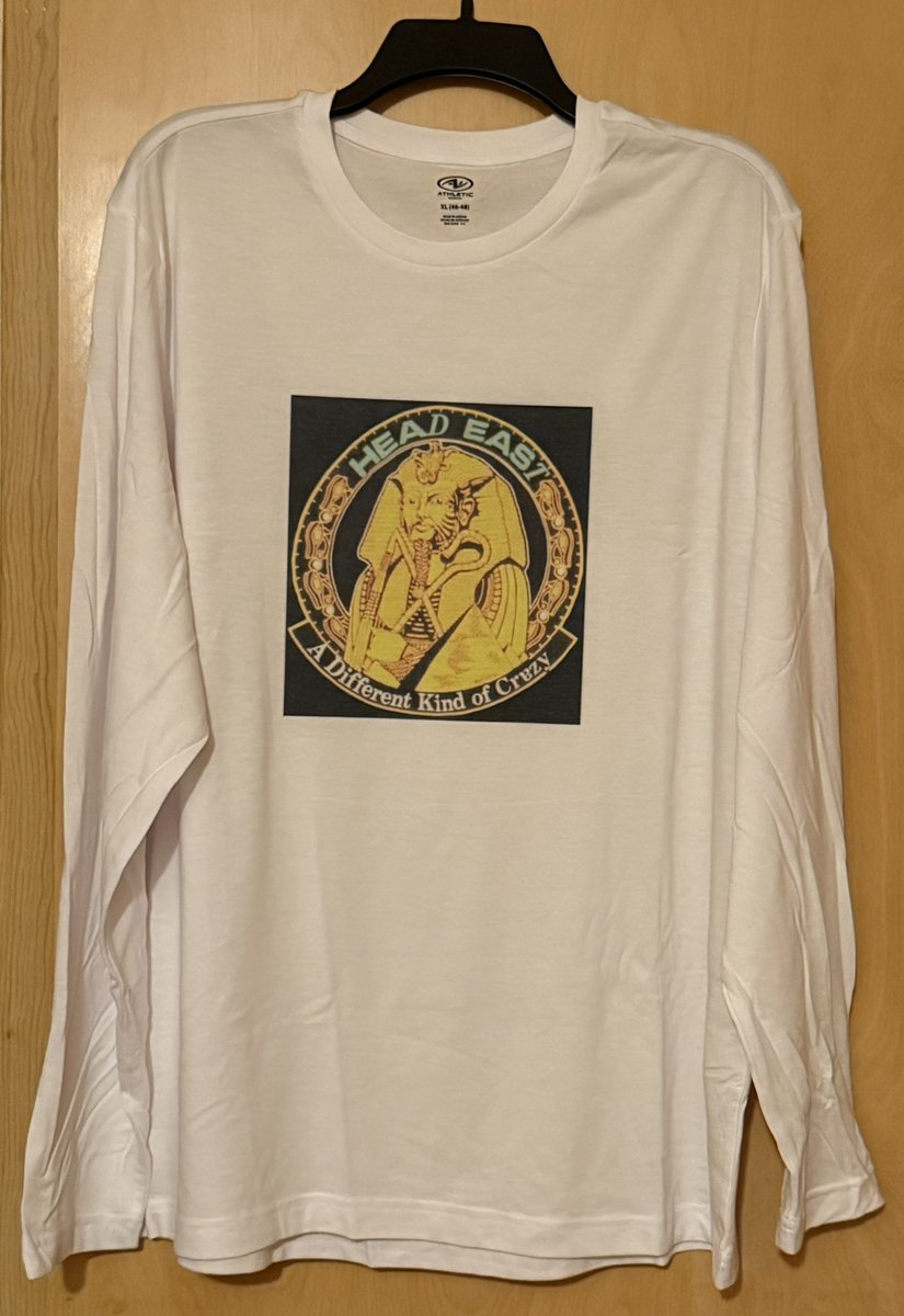 senoroukc's tweet photo. Just finished remaking an old Head East concert t-shirt from roughly 1979/80 for a friend.
It’s not an exact replica but I did my best with my limited experience. Feels good to bring back those vintage vibes! 🎸
It’s packaged & shipped, del 4 Mon!
#DIY #FriendsProject #IYKYK https://t.co/1LNaXDFrIb