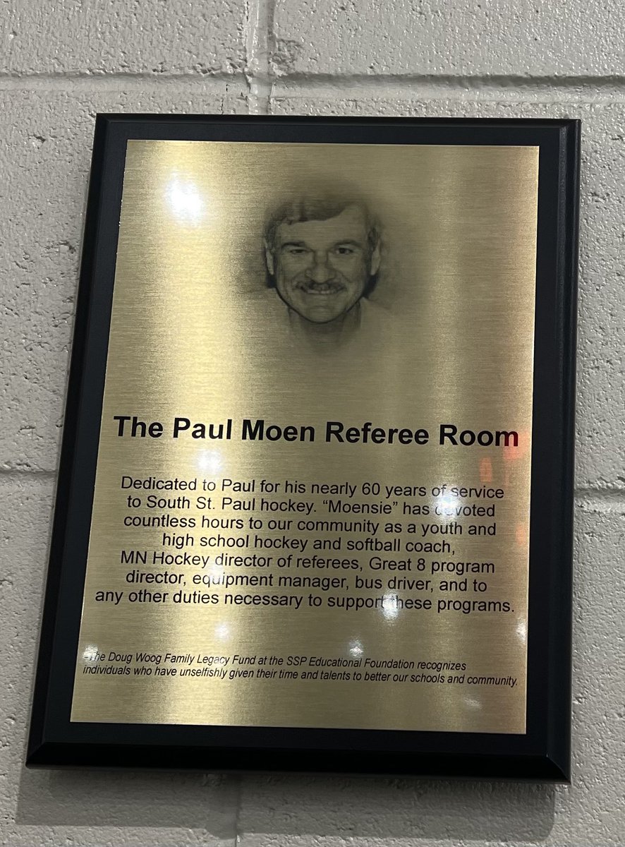SSPAthletics's tweet photo. Before tonight’s Boys Hockey game, the Woog Family honored Paul Moen. The officials locker room at Woog Arena will now be named after  Paul! Paul has served the hockey community in South St Paul and Packer athletics for over 60 years! 

South St. Paul Public Schools https://t.co/U31al4YNRC