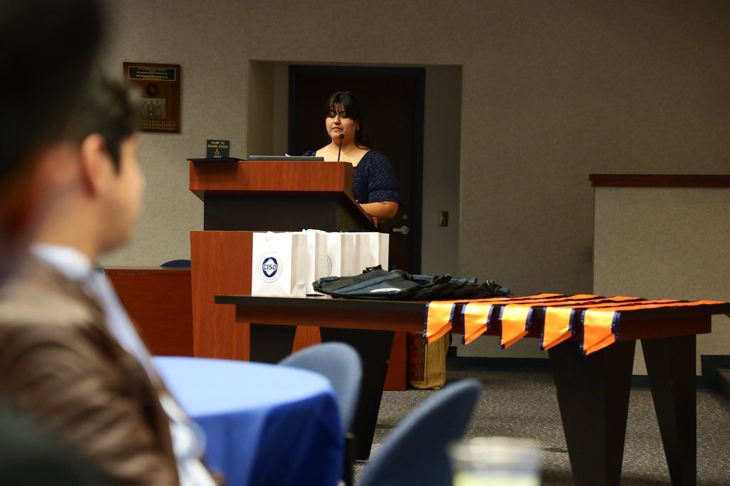 Clint ISD tweet media