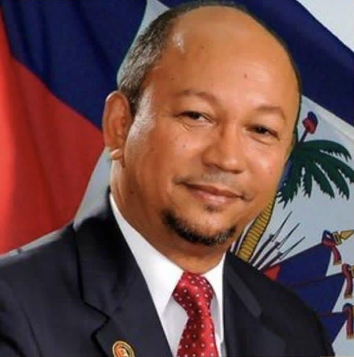 JospickBenoit's tweet photo. Nou mande CPT a prese prese yon rezolisyon pou pagen ranplansan nan tet konsèy prezidansyèl la,kite Lesly voltaire la poul òganize eleksyon,paske a chak fwa gen chanjman nan CPT a se  pep la ki peye sa avek soufrans https://t.co/LvbJwRFW4A