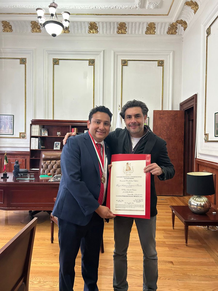 Diego Saturno (@diegosatur) on Twitter photo Mi estimado presidente de la JUCOPO <a href="/ChuchoSesmaPVEM/">Jesús Sesma</a> y coordinador del <a href="/VerdeCDMX/">PVEM Cd. de México</a> gracias por las felicitaciones al reconocimiento del premio nacional de periodismo por el documental ¿Qué hay detrás del voto? de <a href="/congresotv212/">Congreso Tv</a> Mi estimado presidente de la JUCOPO <a href="/ChuchoSesmaPVEM/">Jesús Sesma</a> y coordinador del <a href="/VerdeCDMX/">PVEM Cd. de México</a> gracias por las felicitaciones al reconocimiento del premio nacional de periodismo por el documental ¿Qué hay detrás del voto? de <a href="/congresotv212/">Congreso Tv</a>