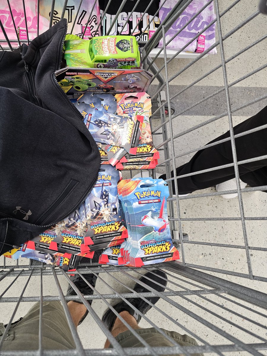 JeffThrow tweet media