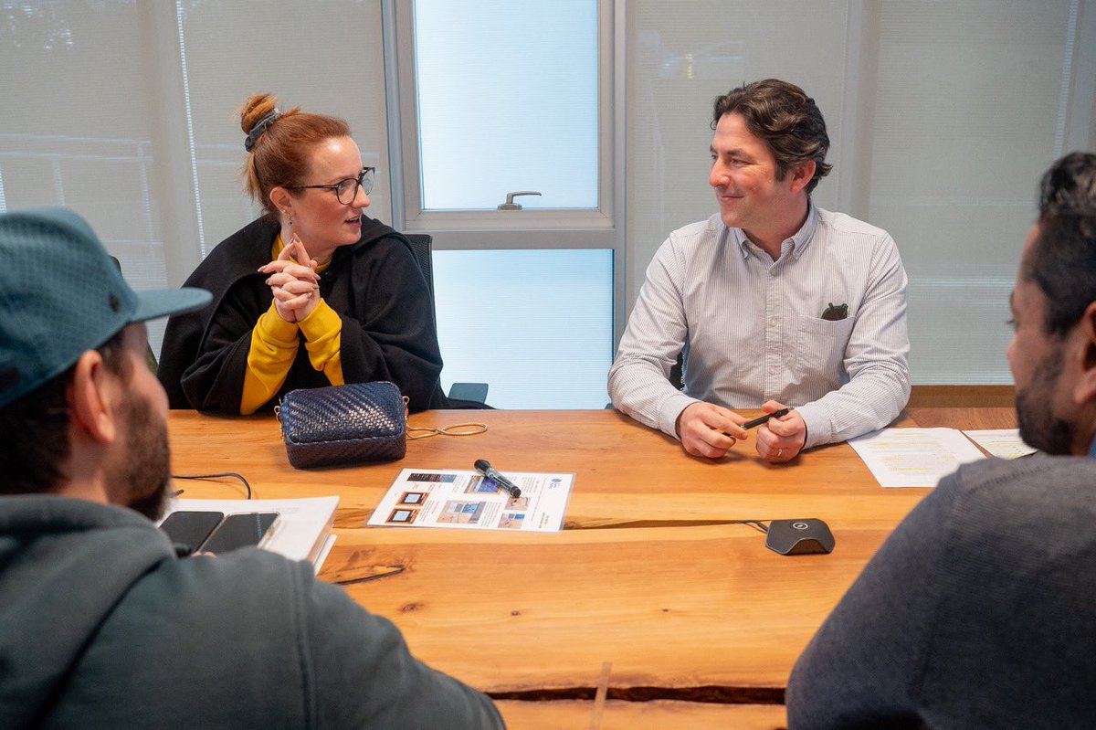 Lindsey P. Horvath tweet media