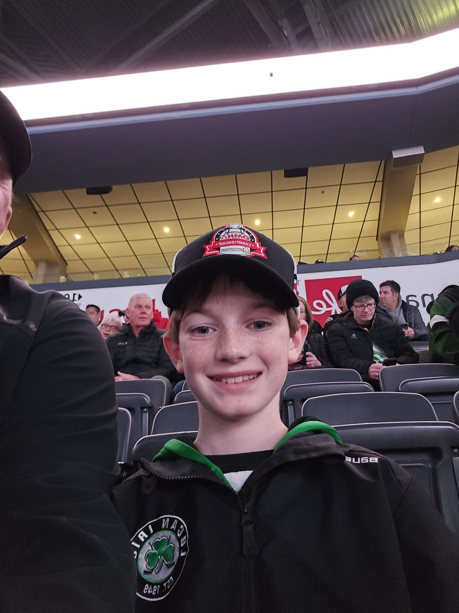 statsy9er's tweet photo. Boys #knights out cheering the @LondonKnights to win 20 IN A ROW @CoultersRx
#coulters3stars 
Section 107
Row L
Seat 19 https://t.co/6U6mcT2oyB
