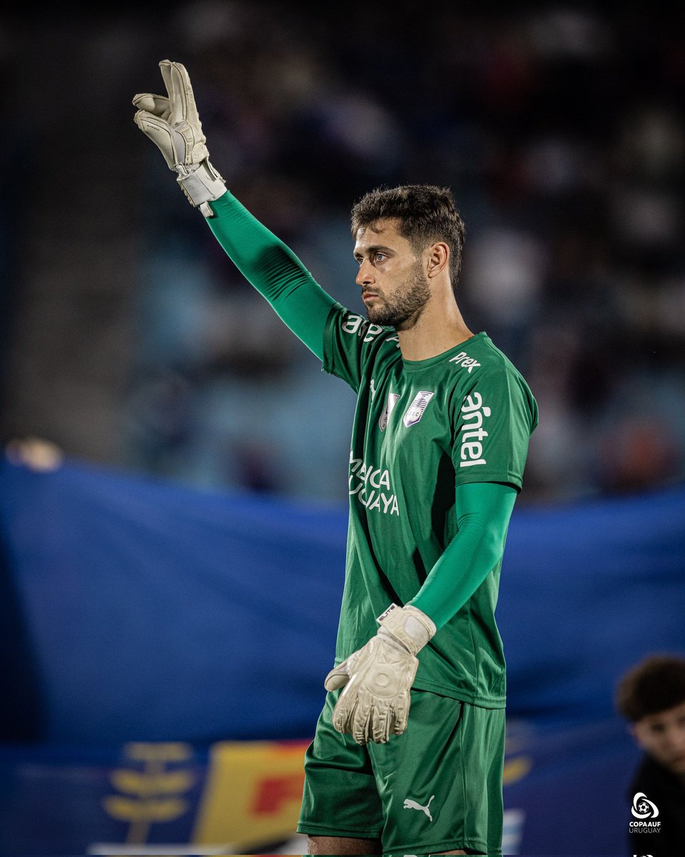 🧤 El 1️⃣

#JuegaUnPaís 🇺🇾