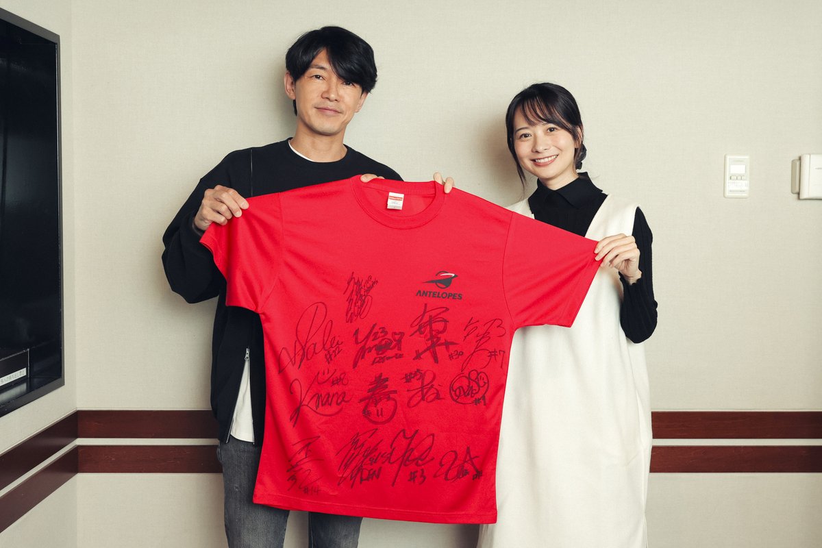 RINA プリントTシャツ サイン入り レッド フォロー＆RPプレゼント】 本日のゲスト、大神雄子HCと #アンテロープ