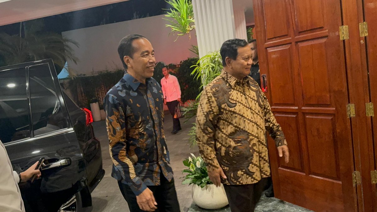 Terima kasih atas santap tadi malamnya, Bapak Presiden <a href="/prabowo/">Prabowo Subianto</a>. Berkunjung ke kediaman Bapak Prabowo di Kertanegara sambil berbincang dan menyantap makan malam. Semoga Bapak sukses dan sehat selalu.