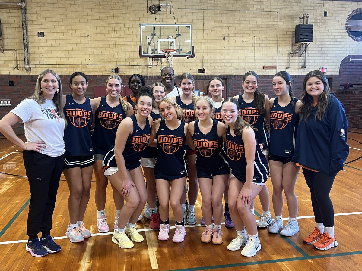 OELadyHawksGBB's tweet photo. So fun to get a run and shoot in the old Hays High School before our game this evening! Thanks to our AD for making the trip and taking the pic! We appreciate your support! @OEastAthletics https://t.co/K6LyrW3Acm
