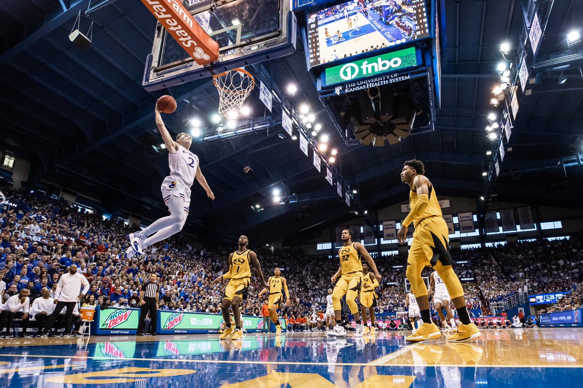 KUHoops's tweet photo. Border Showdown weekend loading… https://t.co/MCIuL9cpor