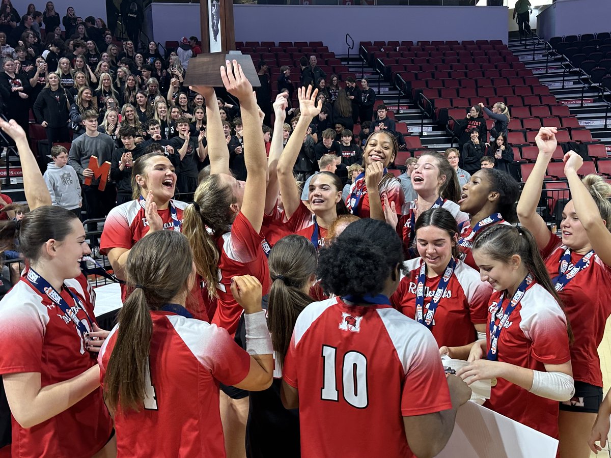 RedHawkVB's tweet photo. School Year Illinois ๐๐ Sweep โ
Calendar Year Illinois ๐๐ Sweep โ
The #Program is back ๐๐ of Illinois ๐
Who's Next ๐ Tomorrow 8am Marist Entrance Exam!
#ProgramFamily #Onlyโ๏ธ#Historyinthemaking https://t.co/ZQEuuxhR80