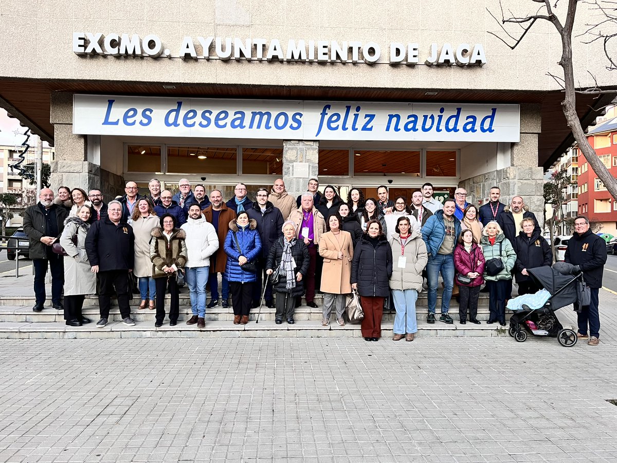 Jaca acoge estos días el Congreso Anual CIOFF-España, al que pertenece el Festival Folklórico de los Pirineos, y en el Ayuntamiento hemos recibido esta mañana a los miembros del Consejo Internacional de Organizaciones de Festivales de Folklore.