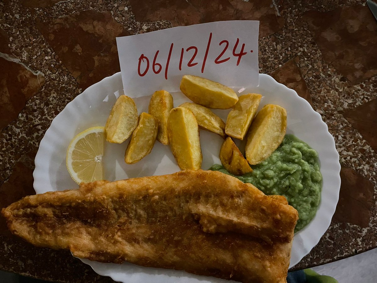 GazzarJ's tweet photo. @FishnChipsSOL #FREECHIPPYFRIDAY https://t.co/bGYQeyvhkz