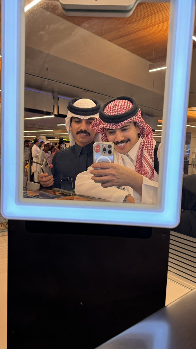 mslat2015's tweet photo. أنا ومناحيّ نبدو سعيدين هذه الرحلة .. https://t.co/IVfS8HdTr0