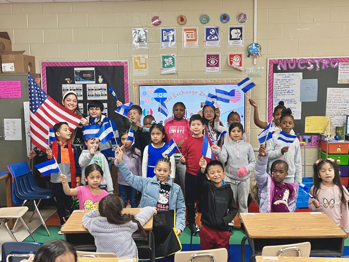 Clinton Todd (@toddtackles_) on Twitter photo Today, Señora Dariela Turcios arranged a wonderful opportunity for <a href="/Belvoir_Eagles/">Belvoir Elementary</a> students to participate in a Virtual Exchange with students from Honduras. They were able to compare interests, practice Spanish language skills, and engage in global goodwill! 🇭🇳 🇺🇸 Today, Señora Dariela Turcios arranged a wonderful opportunity for <a href="/Belvoir_Eagles/">Belvoir Elementary</a> students to participate in a Virtual Exchange with students from Honduras. They were able to compare interests, practice Spanish language skills, and engage in global goodwill! 🇭🇳 🇺🇸
