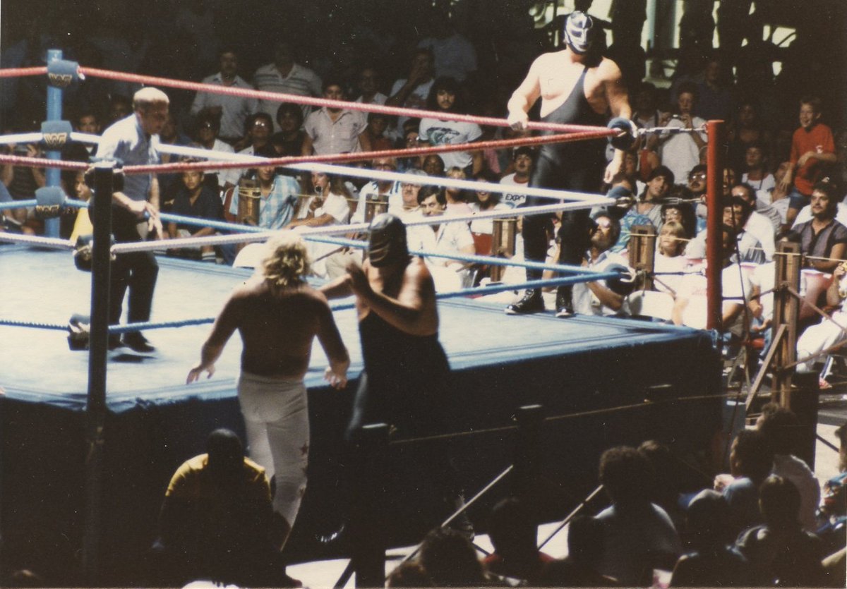 KNAPPCOLLECTION's tweet photo. #AndreTheGiant #GiantMachine TheMachines #WrestlingPhotos https://t.co/nf7IDZgS1Y