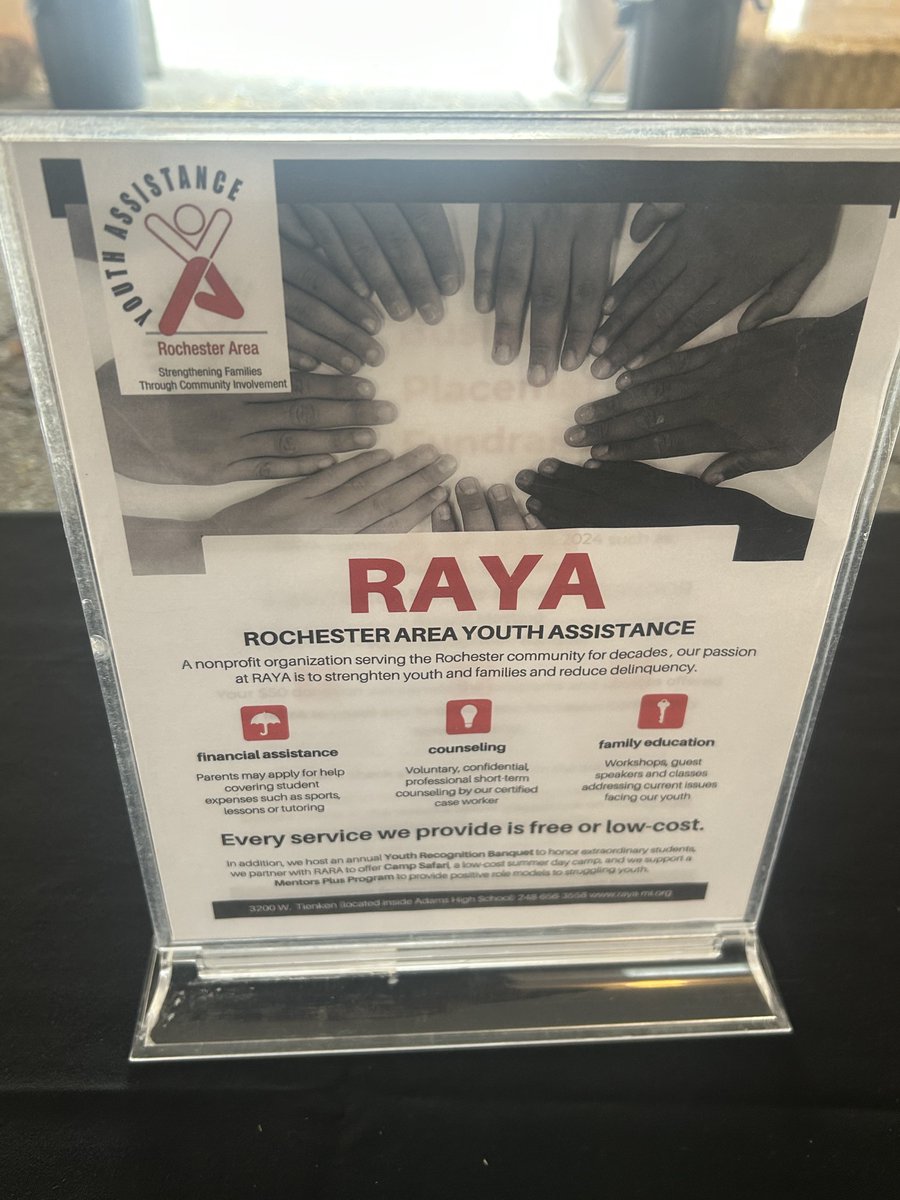 RayaArea's tweet photo. Come see us in downtown Rochester !
@RochesterDDA 🍺 🎅🏻 https://t.co/oOx5LWJc2d