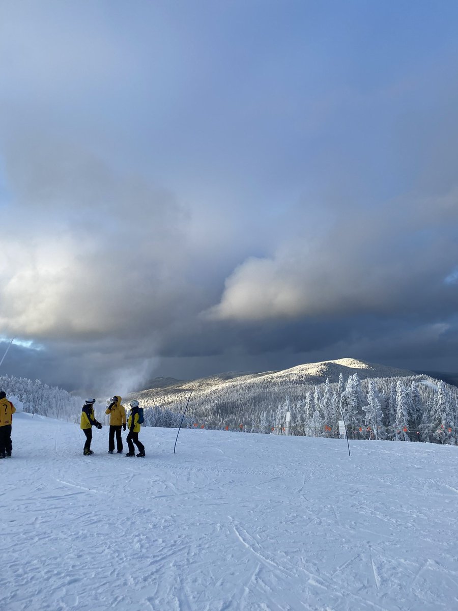 twanchalant's tweet photo. https://t.co/6id3Ix3rMz