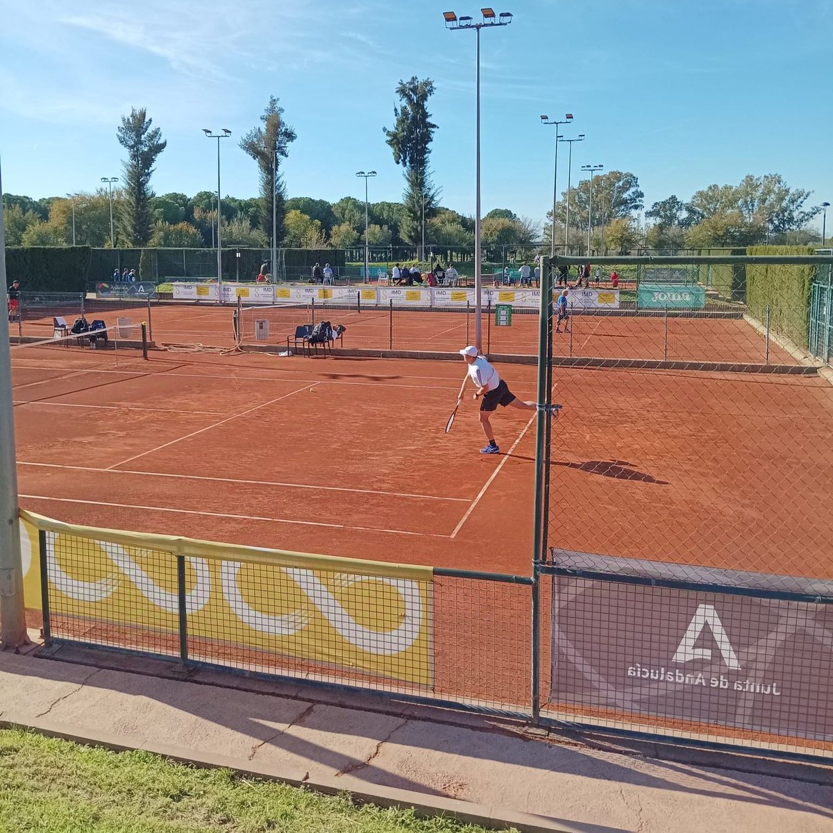 fattenis's tweet photo. Quieres ver las finales del ITF MT400 FATENIS Master Cup??
El mejor tenis desde 30+ hasta 70+
Mañana a partir de las 9 de la mañana!!
📍 #sevilla CTT Blas Infante
#TenisAndalucía #itfmasters
@RFETenis @worldtennis
@Ayto_Sevilla @IMDSevilla
@DeporteAND @Cafdsocial @intenis https://t.co/puJa2QdSJD