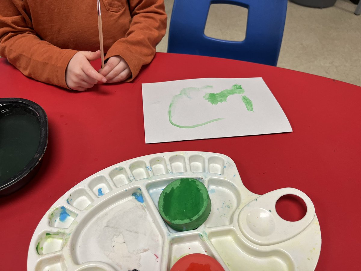 MissMertl's tweet photo. We started on our Christmas cards for the Kindergarten Christmas Card Exchange! So many beautiful creations with watercolour! https://t.co/6tGYPcEj3M