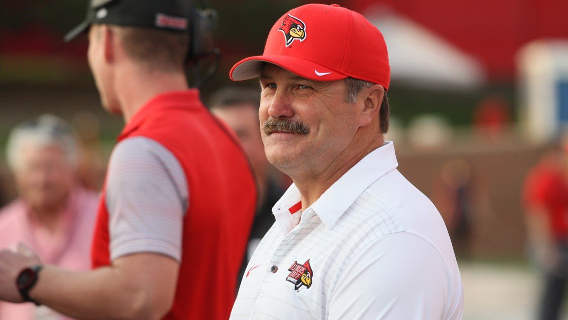 SamHerderFCS's tweet image. The midfield pregame head coaches chat for UC Davis-Illinois State is going to be 25% football, 75% mustache compliments