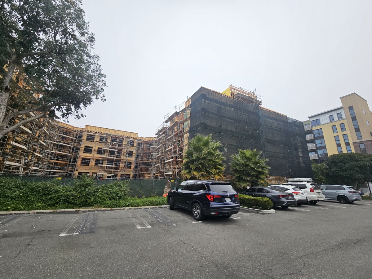 Cartwright Family Apartments Located in the heart of the Irvine Business Complex area. 17861 Cartwright Road.
#Irvine #OC #Construction 
<a href="/ocregister/">O.C. Register</a> <a href="/City_of_Irvine/">City of Irvine</a> 

cartwright-apartments.com