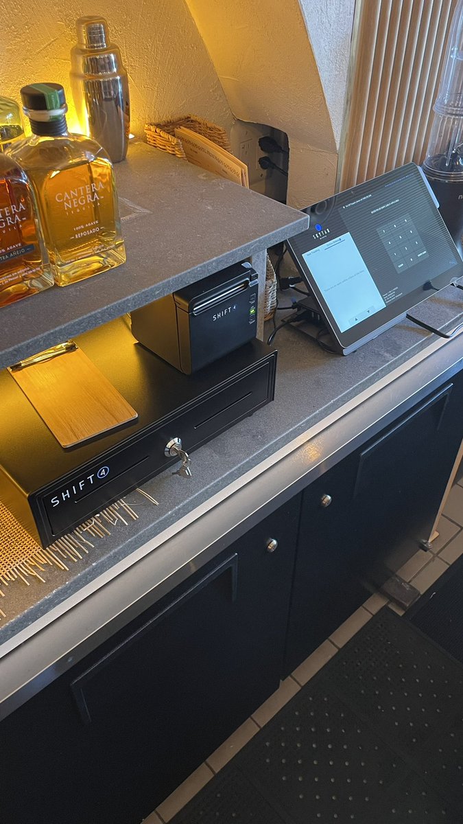 MarceloD_Shift4's tweet photo. EL PRIMO in White Plains NY is now using the best POS system @SkyTabPOS by @Shift4 is giving the best experience to their customers https://t.co/tDTl0jVCdR