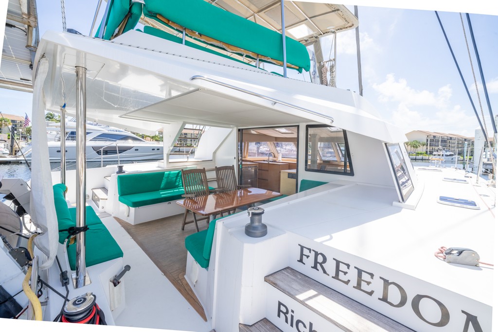 WorthAveYachts's tweet image. Located in Jupiter, Florida, FREEDOM 46′ 0″ (14.02m) Nautitech 2017 catamaran yacht for sale!

Asking Price: $474,000 USD

Contact: Leonce Richard / Leonce@WorthAvenueYachts.com / +1 (561) 833-4462

worthavenueyachts.com/yachts-for-sal…

#Catamaran #Nautitech #Yacht #Jupiter #Florida