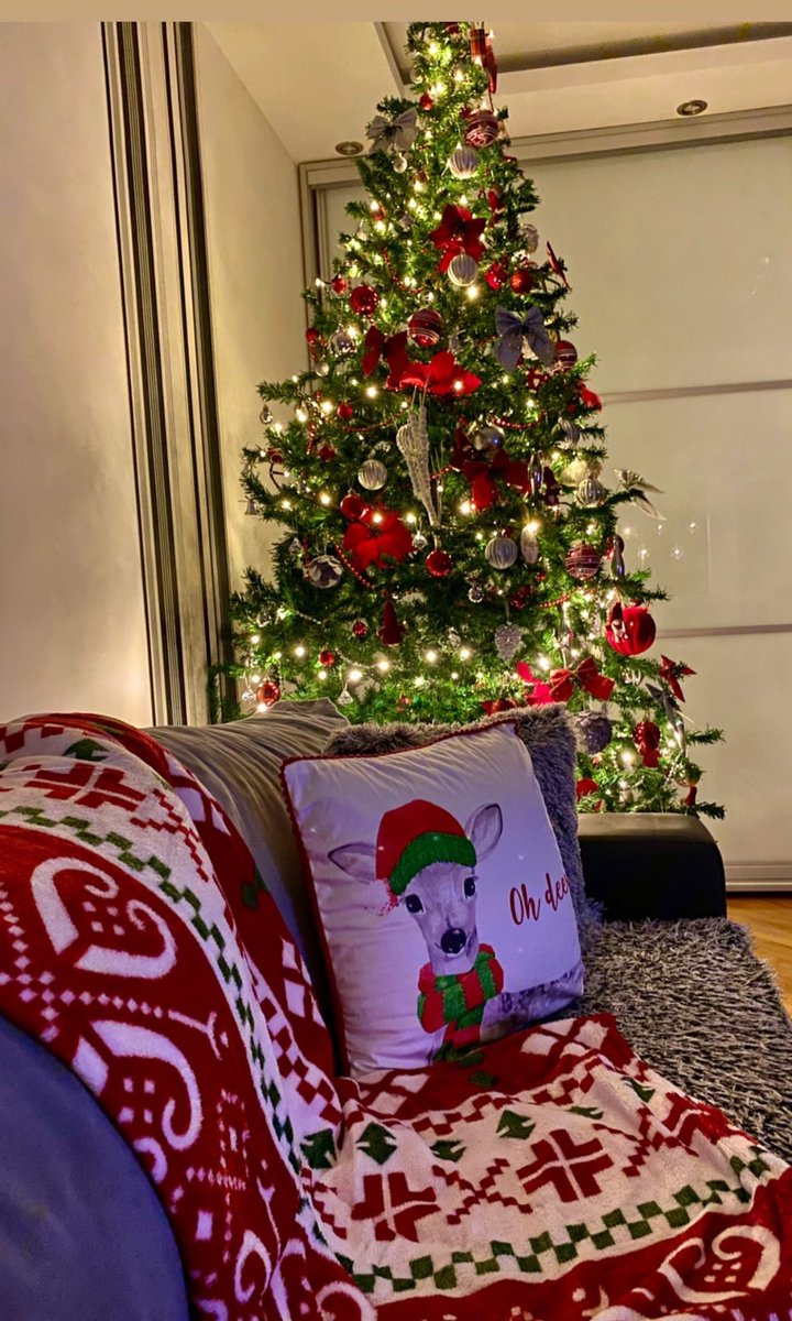 NeroAngelo2015's tweet photo. @tanjagoldie 🎄🎄🎄 https://t.co/oilgAMRC9n