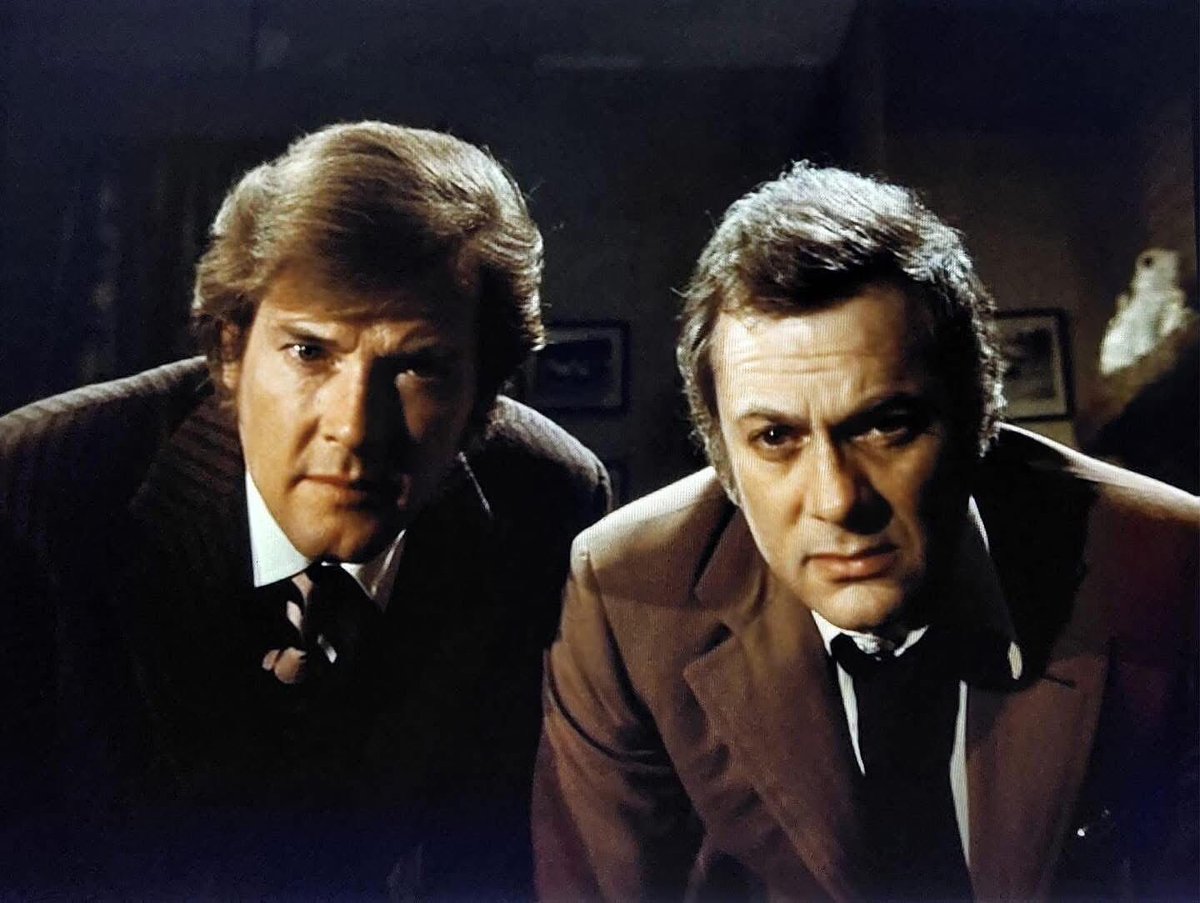 beyondcoolmag's tweet image. Is that the #tvprogram #tonight #daniel #yep #my #lordship #lets #hit #thebar 🍸
#rogermoore #tonycurtis #thepersuaders #british #action #comedy #tvseries #70s #70sstyle #playboylife #moviestar #moviescenes #cinematography #beyondcoolmag #motion #travel #urban #life
